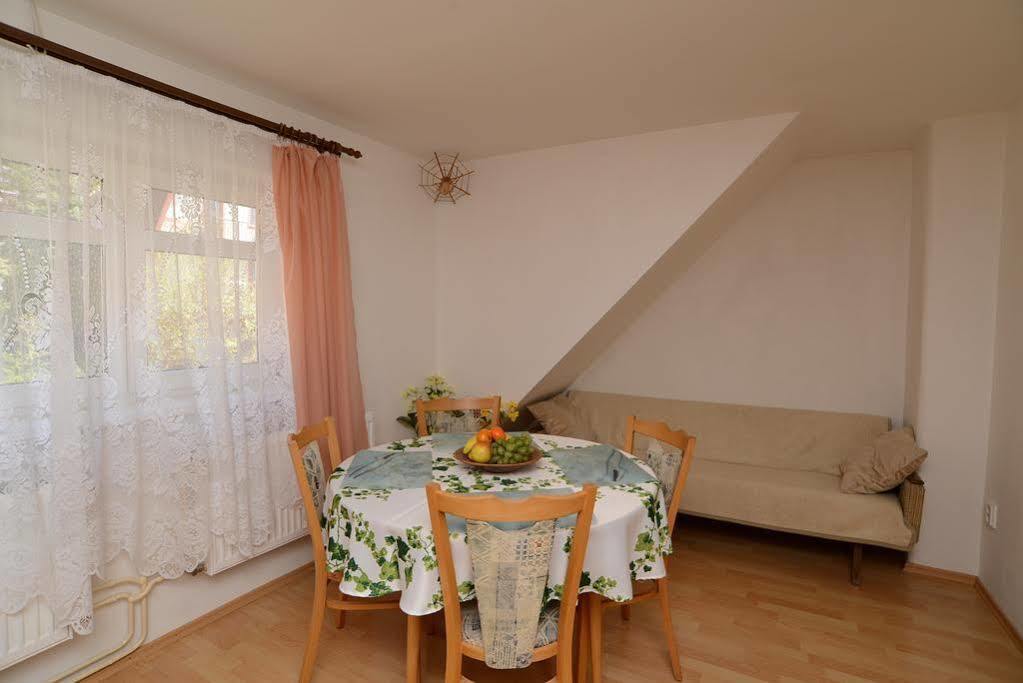 Ferienwohnung Privat Tri Krize Karlsbad Exterior foto